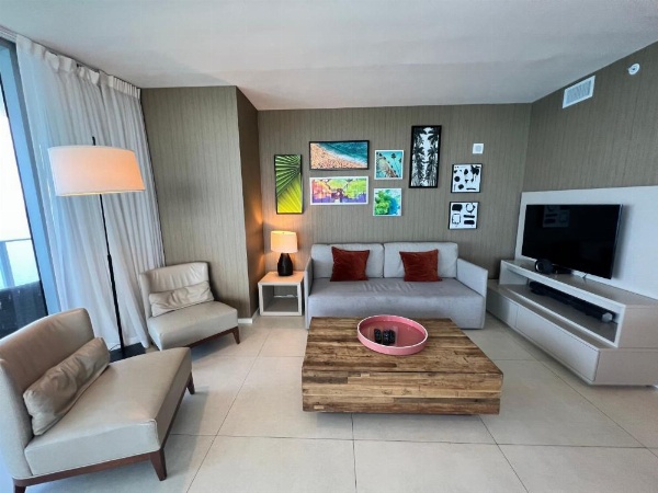 Hyde Beach Resort Rentals image 20